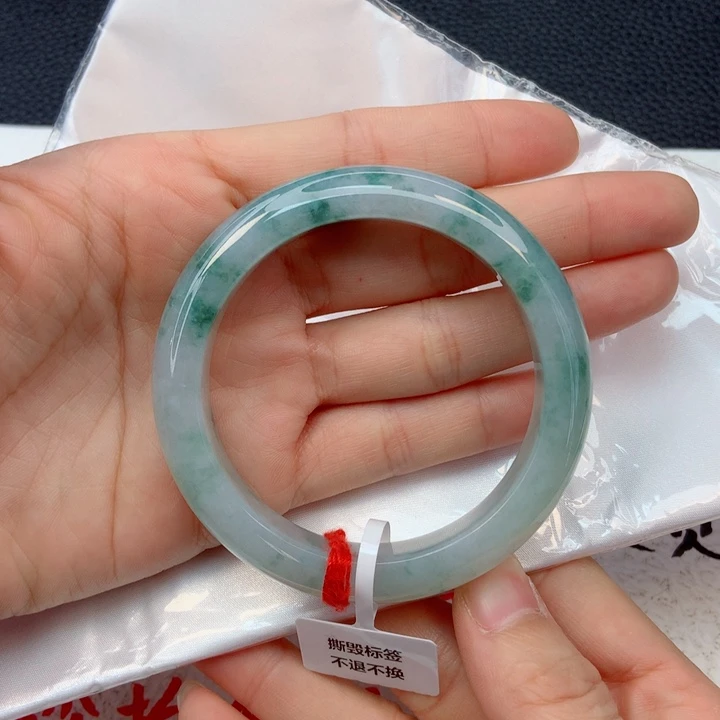 未镶嵌手镯翡翠56