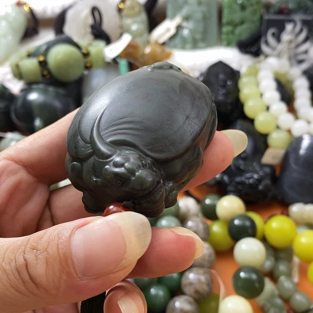 皮***兵和田玉（糖玉）未镶嵌手链