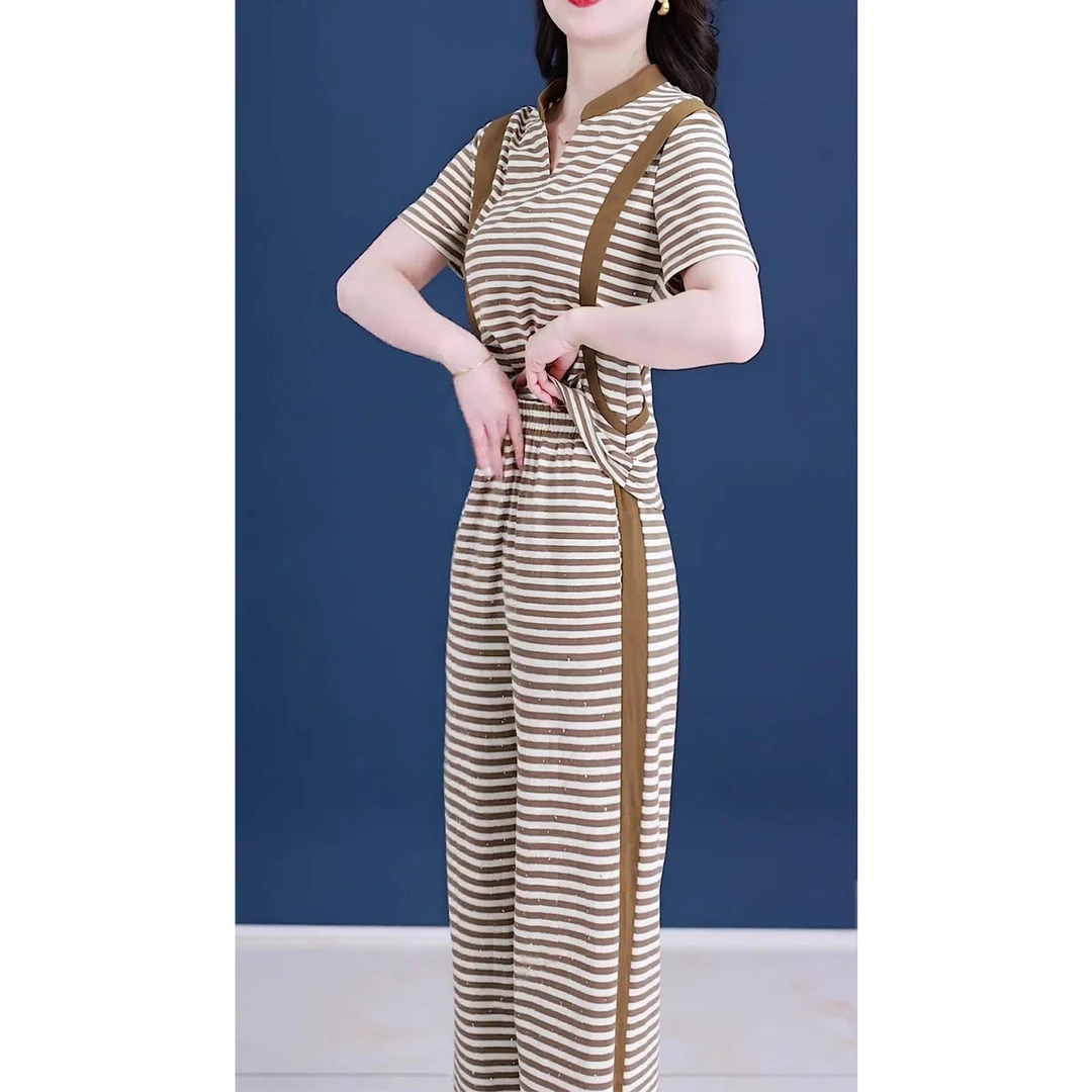 夏季新款时尚显瘦短袖套装女洋气设计感条纹上衣阔腿裤休闲两件套