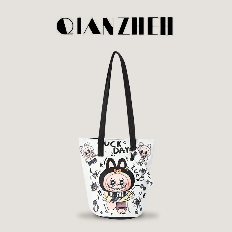 QIANZHE可斜挎可单肩水桶包学院桶包单肩包卡通肩包高街穿搭
