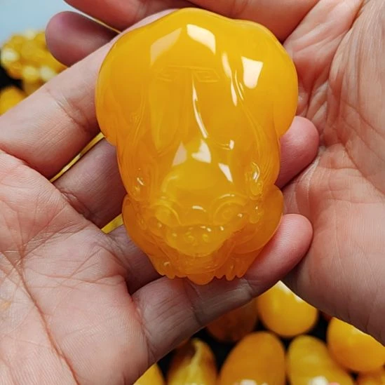 未镶嵌吊坠(赠链)蜜蜡