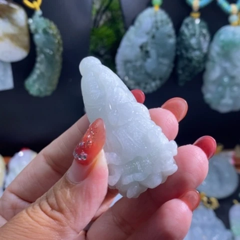 【闪购商品】颈饰未镶嵌翡翠菜