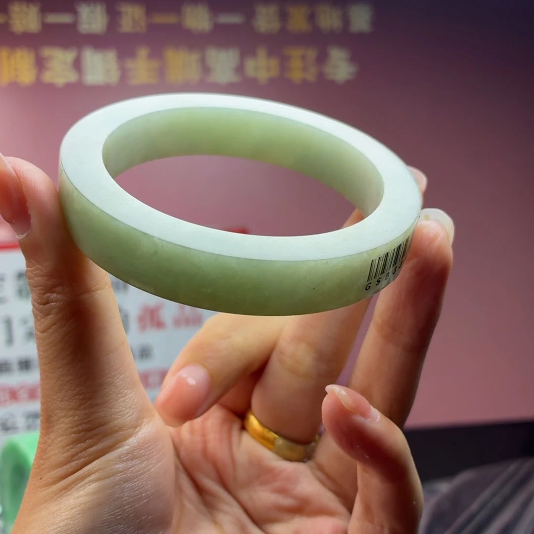 ****爺未镶嵌多样性定制手镯定制翡翠手镯