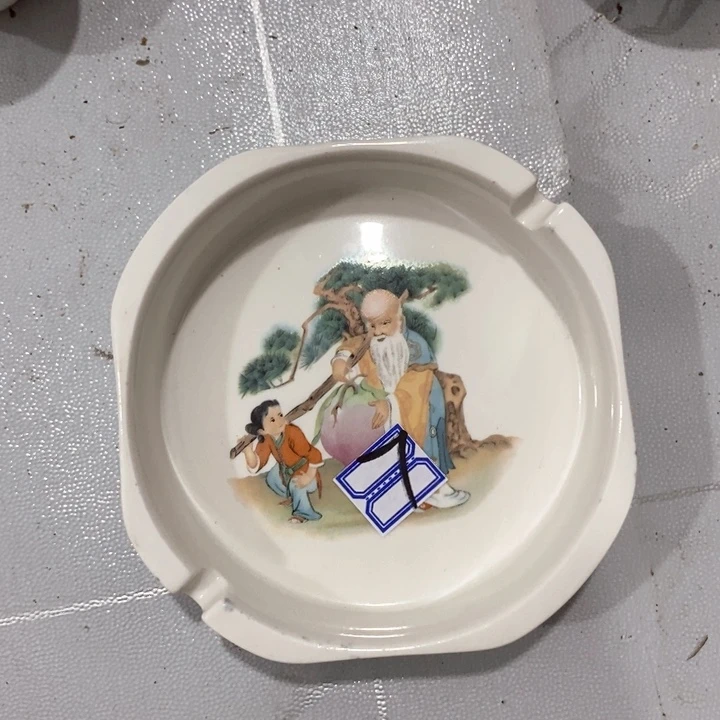 瓷片一厂寿星烟灰缸长度12厘米