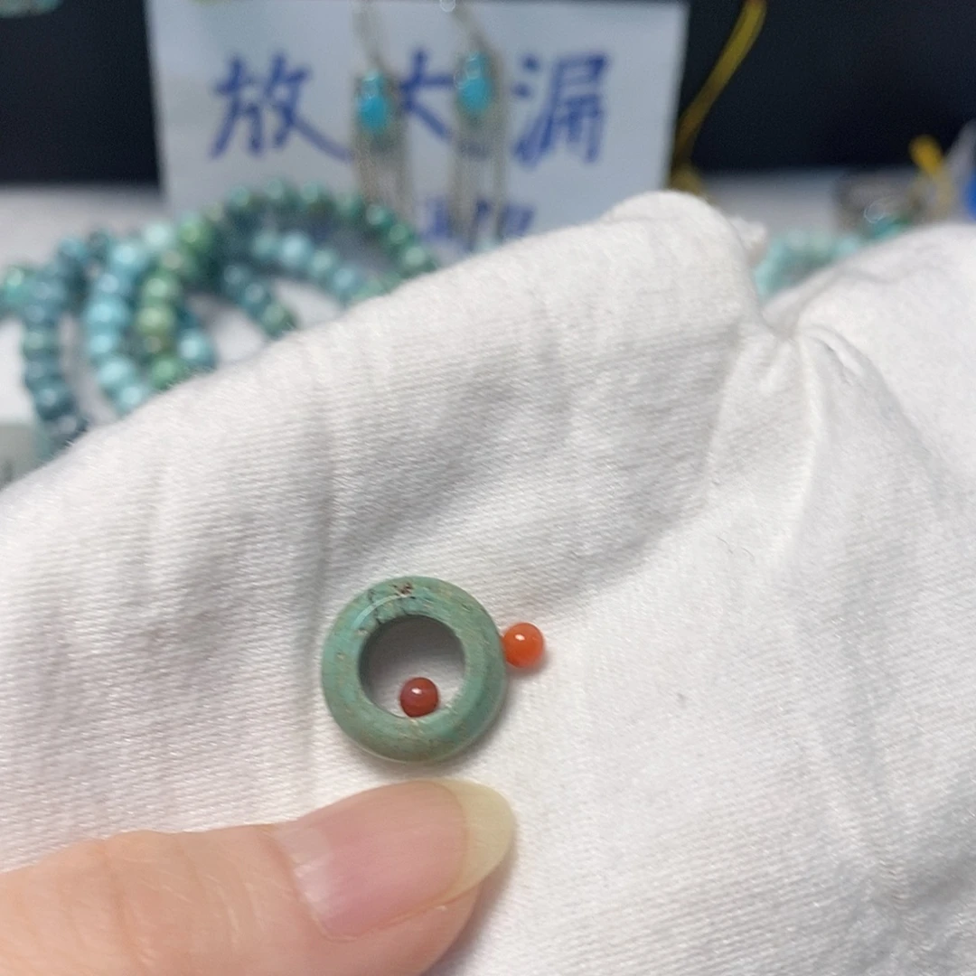 南红玛瑙未镶嵌珠宝奇石
