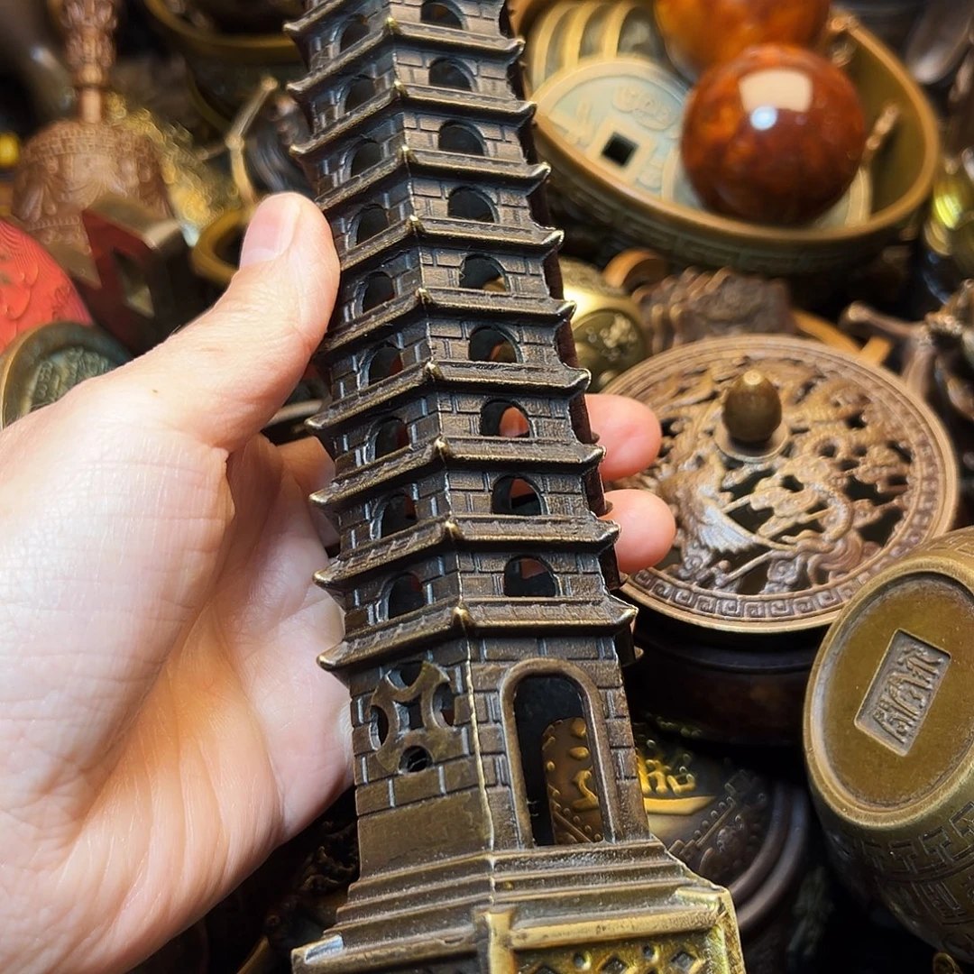 精美铜器工艺品等