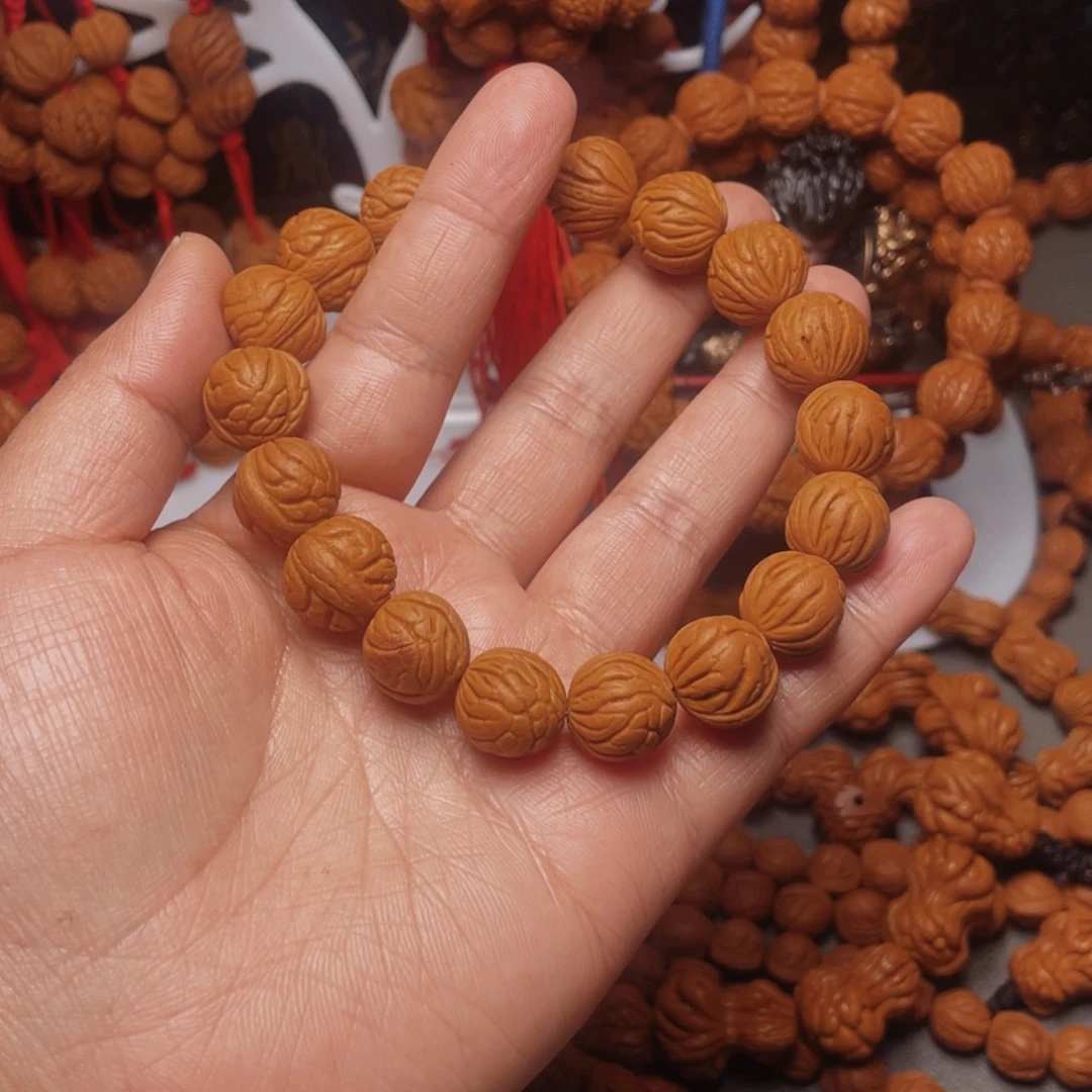 秋***歌手串桃核龙纹桃枭