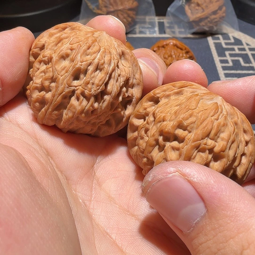 文玩核桃把件磨盘