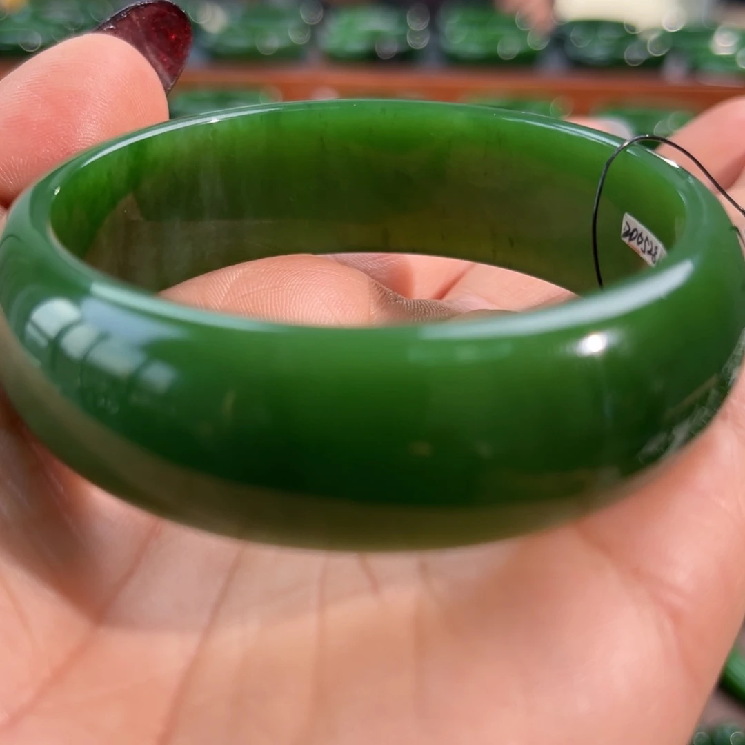 未镶嵌手镯和田玉（碧玉）