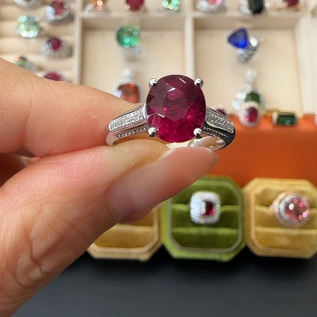 戒指18K金镶嵌碧玺2.05ct