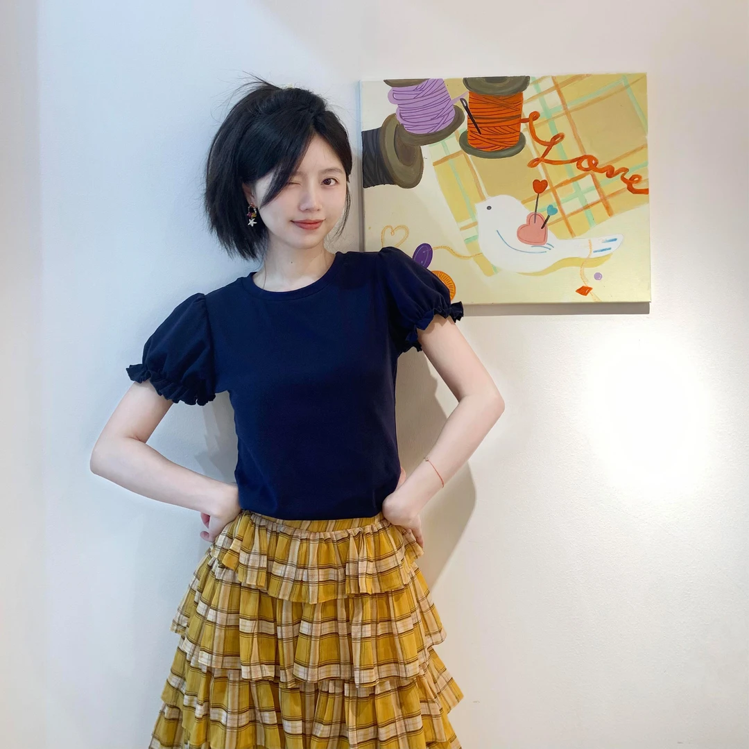 巨好看夏装一整套泡泡短袖t恤上衣格子蛋糕半身裙甜美俏皮套装女