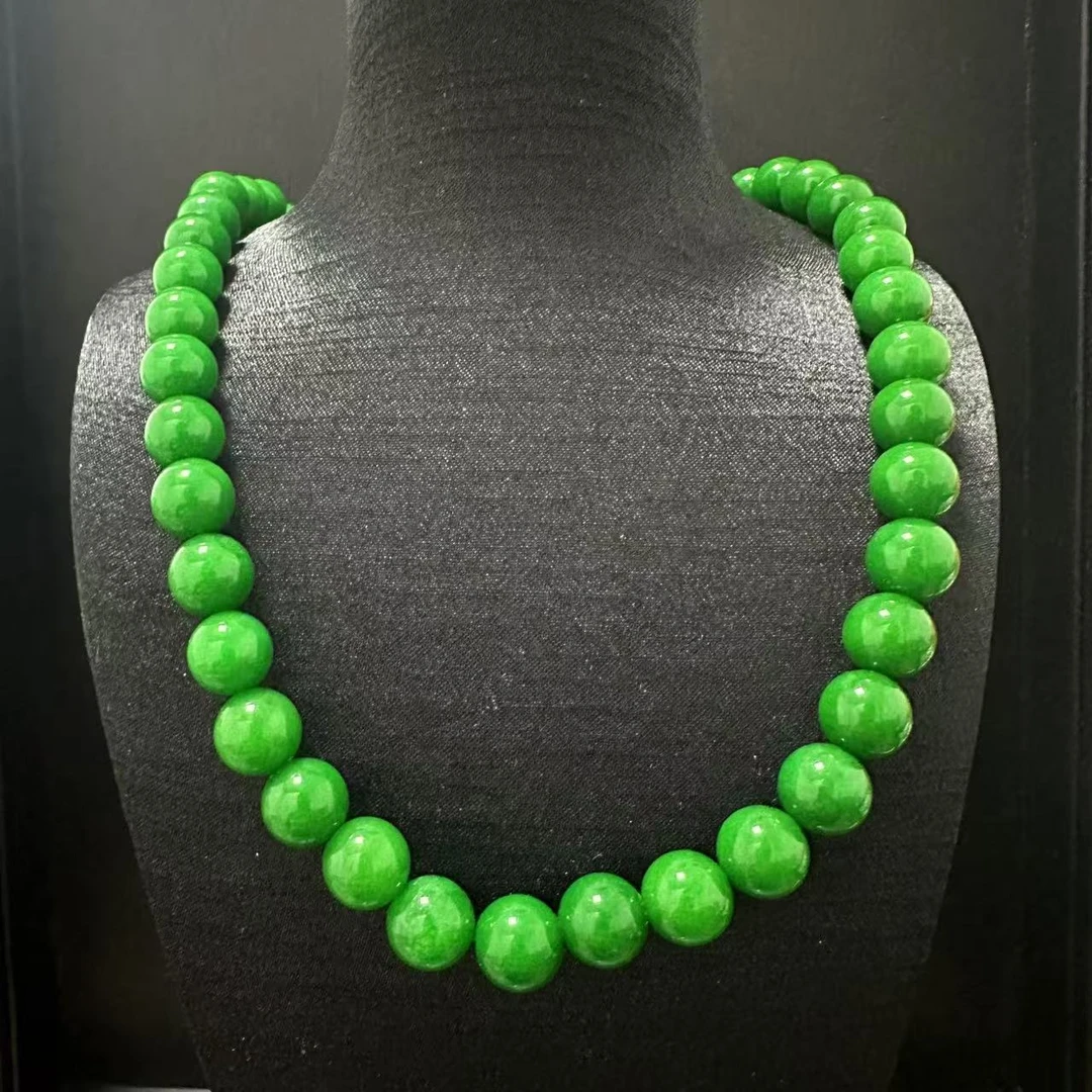 天然藏收满绿项链