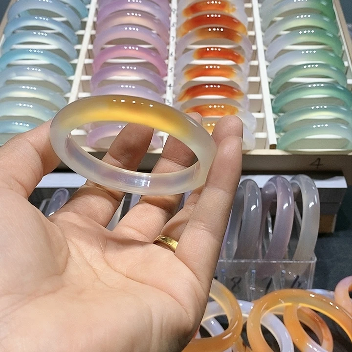 【闪购商品】玛瑙/玉髓手镯未镶嵌