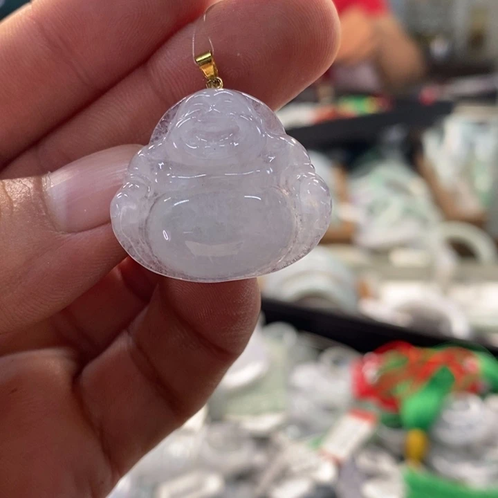 颈饰18K金镶嵌翡翠