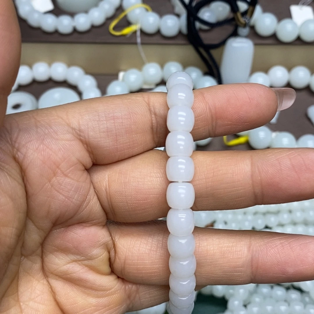 和田玉手链未镶嵌驰*?