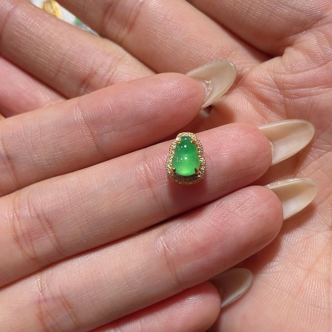 翡翠18K金镶嵌吊坠(不含链)