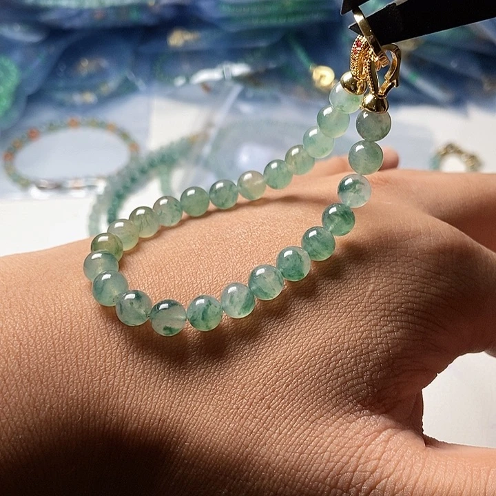 未镶嵌定制翡翠天然缅甸翡翠卡7