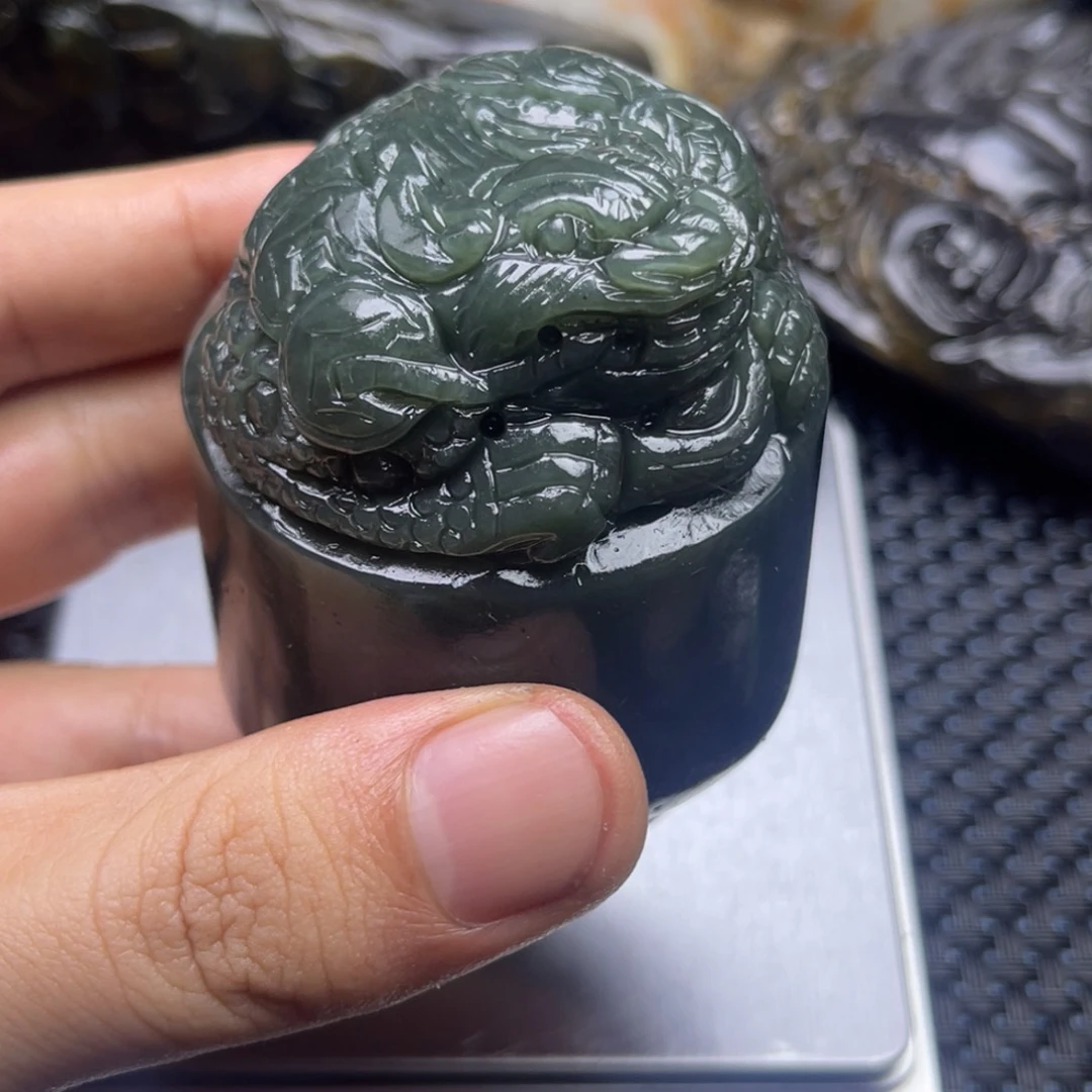 彪***哥和田玉（糖玉）未镶嵌挂件