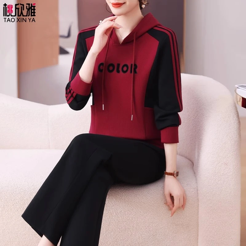 年轻妈妈秋装卫衣套装女2025新款中老年女装休闲运动服两件套洋气