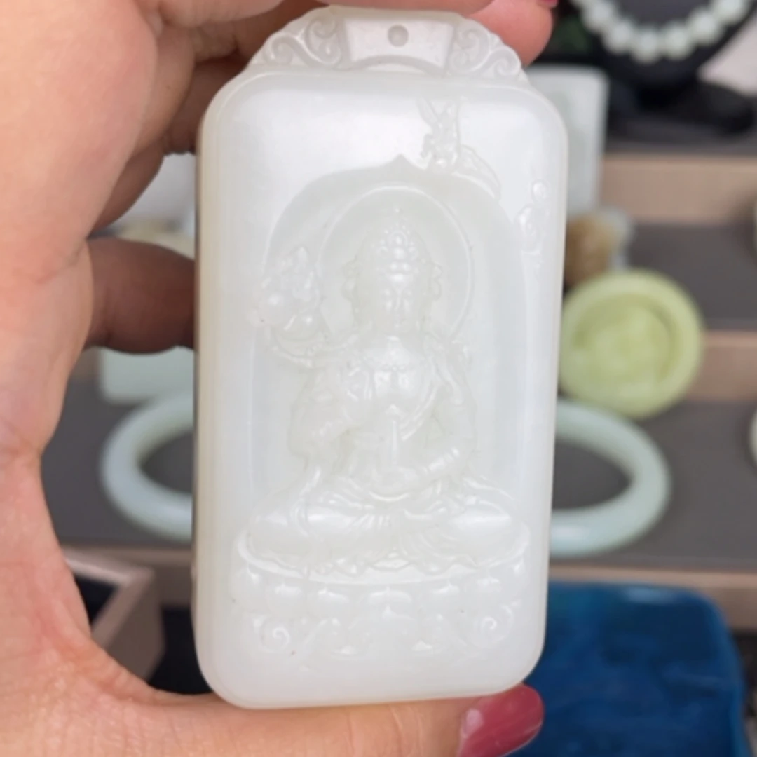 【闪购商品】颈饰未镶嵌和田玉