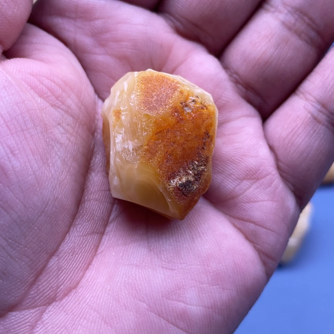 定制琥珀未镶嵌蜜蜡定制