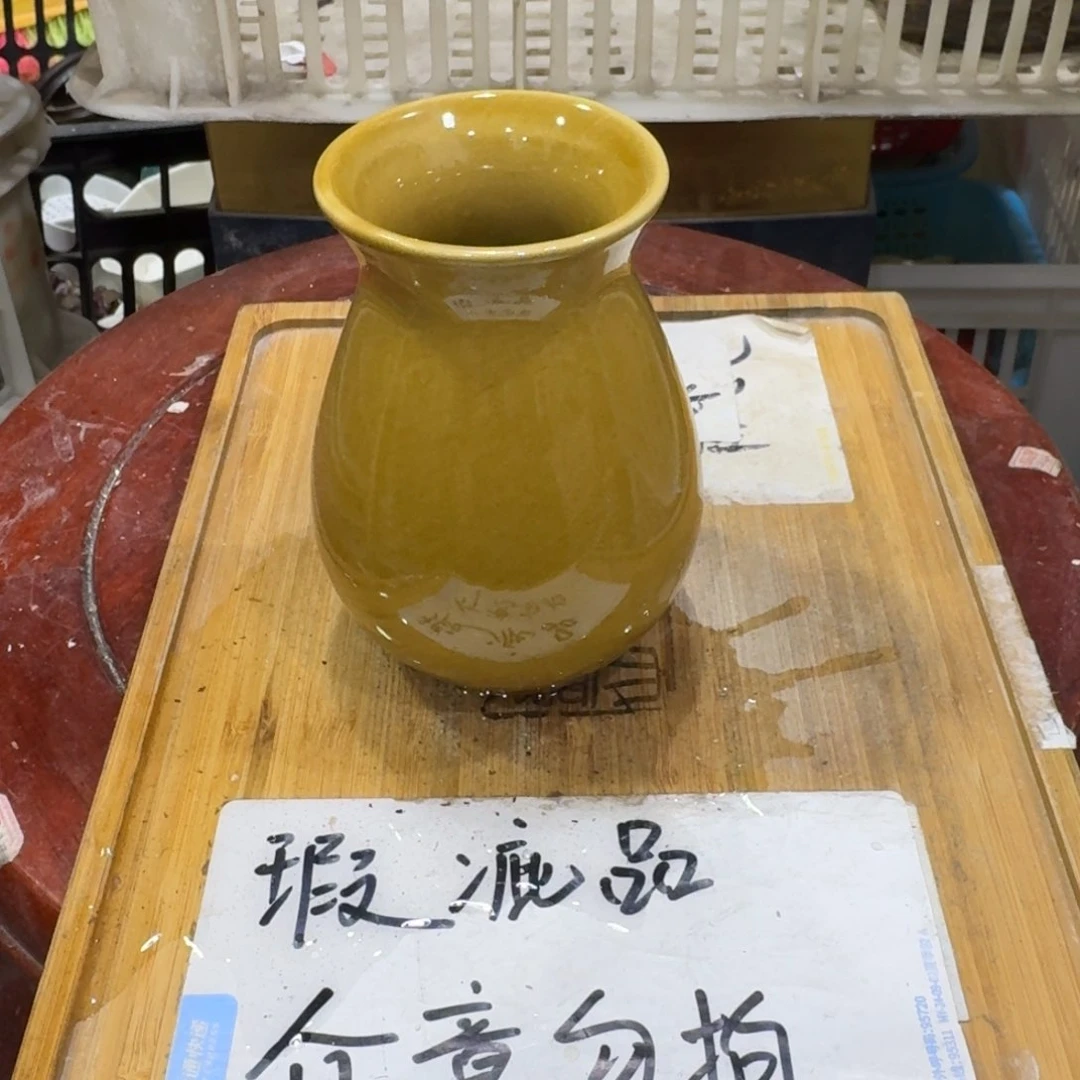 瑕疵介意勿拍陶瓷器皿A049