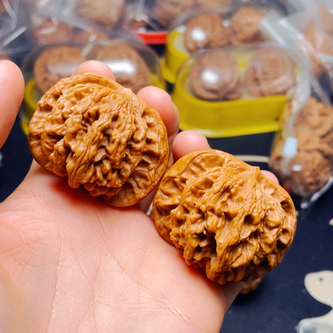吊坠文玩核桃虎头一对
