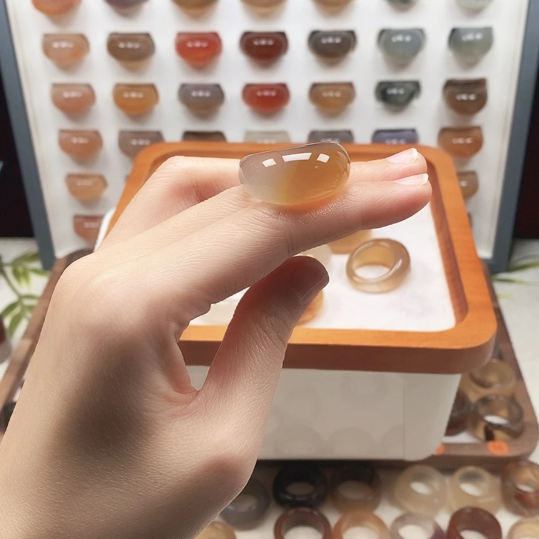 柚***。玛瑙/玉髓未镶嵌戒指港20