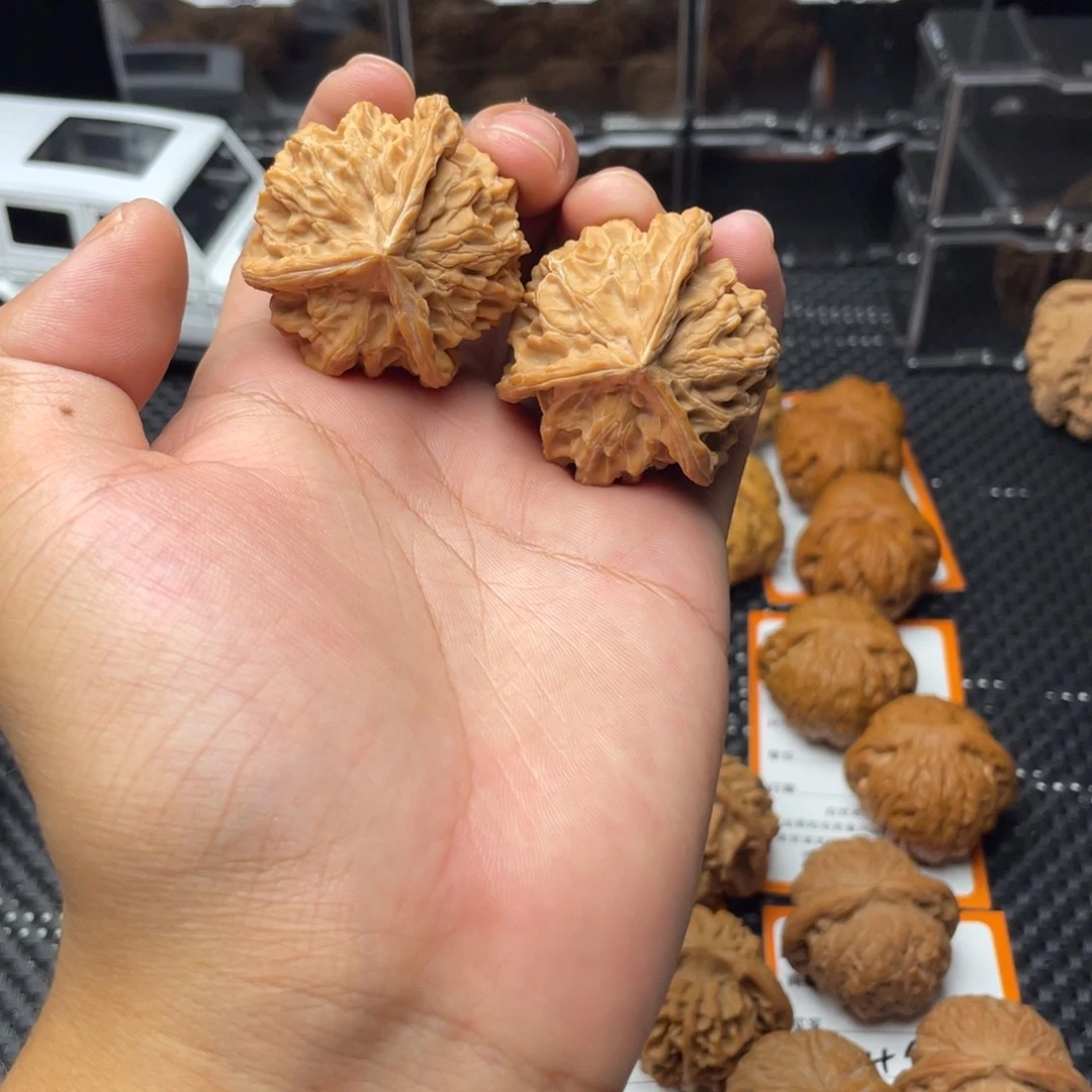 把件文玩核桃盘山三棱38全品