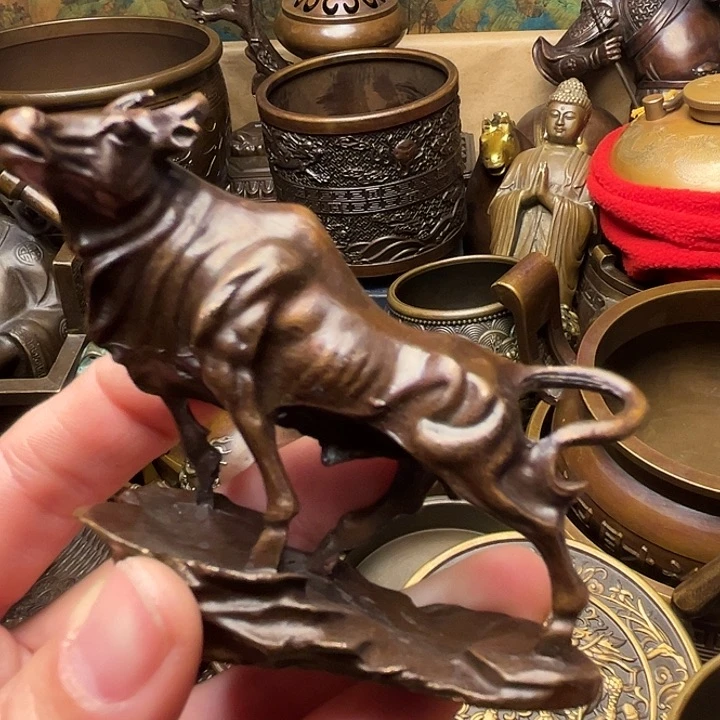 精美铜器批发档口