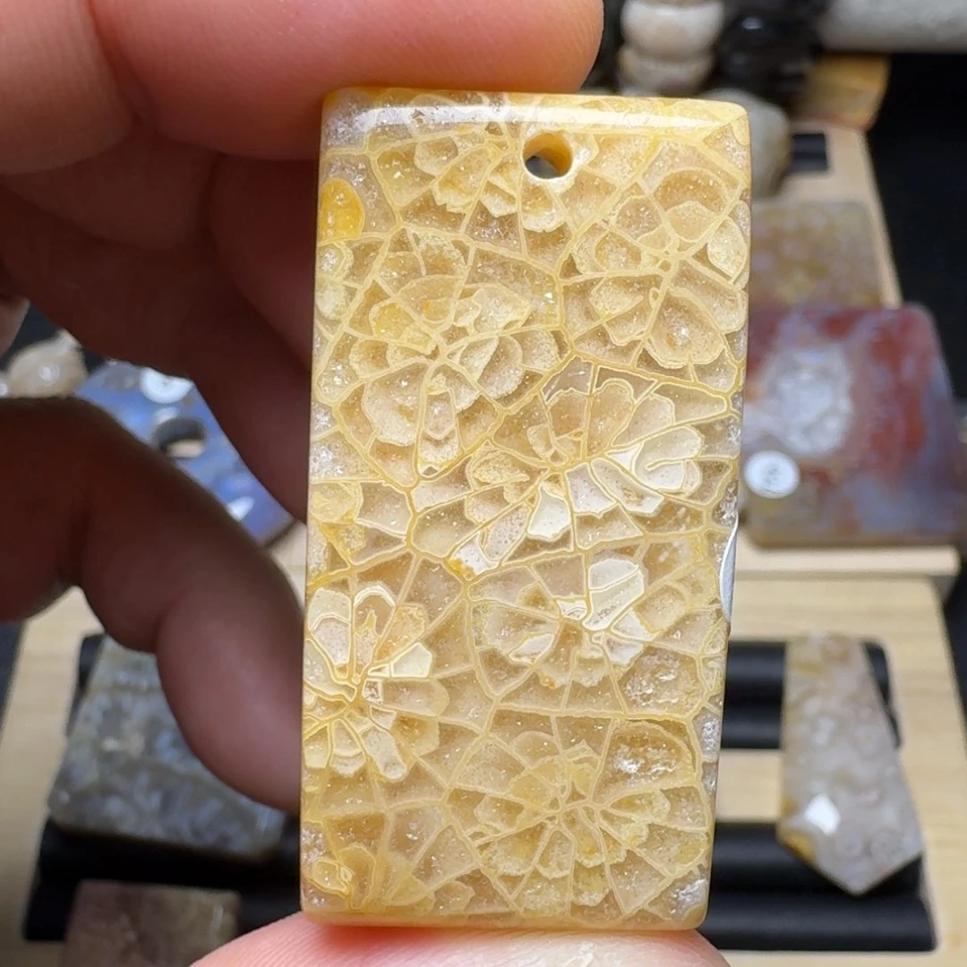 无***像硅化玉未镶嵌纯天然色有机玉石保真色