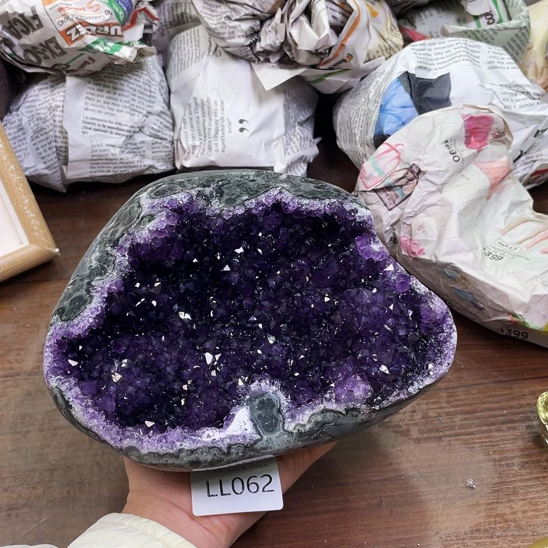 水晶大型摆件（非配饰）未镶嵌