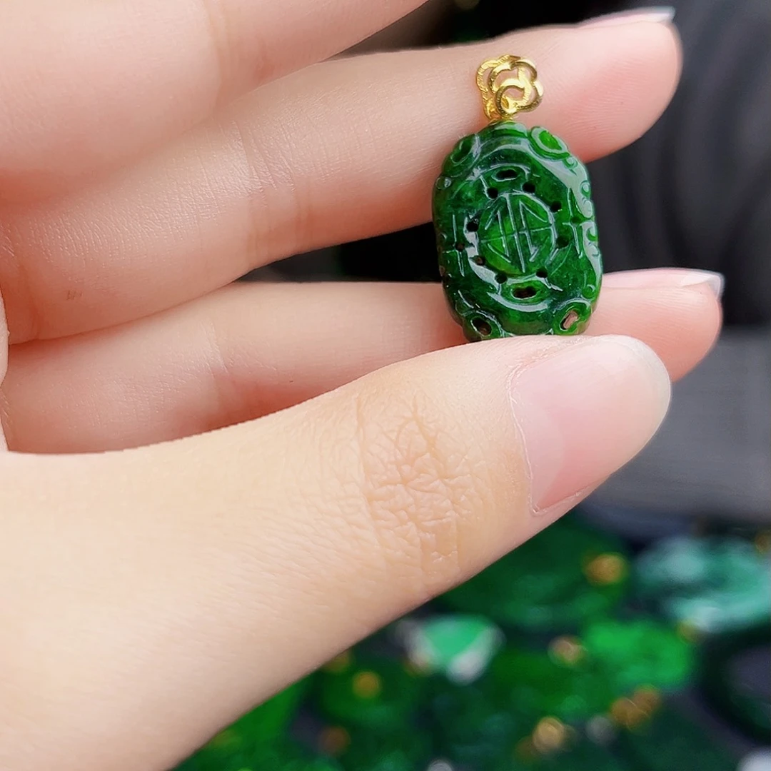 颈饰银S925镶嵌翡翠多样性