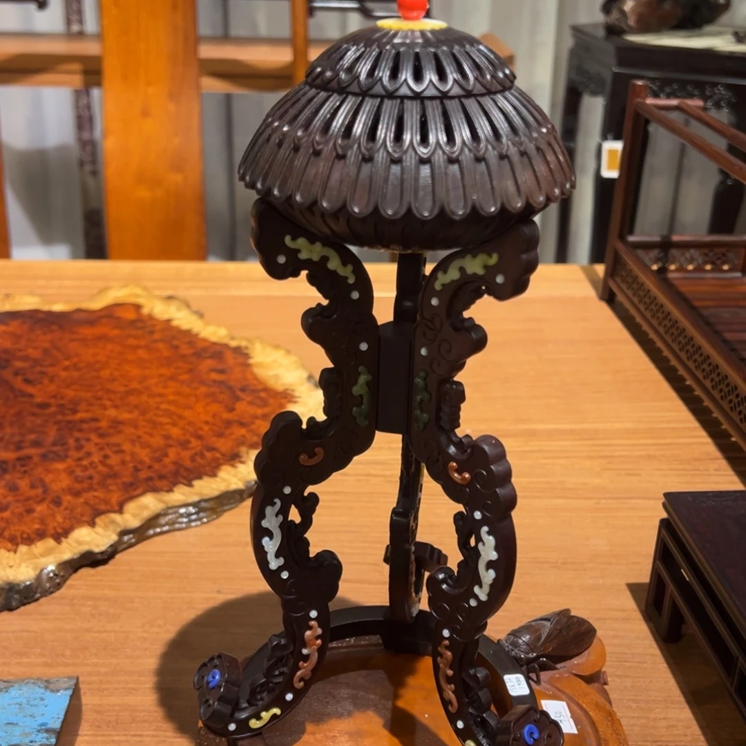 我***天成套家具红酸枝木类香炉