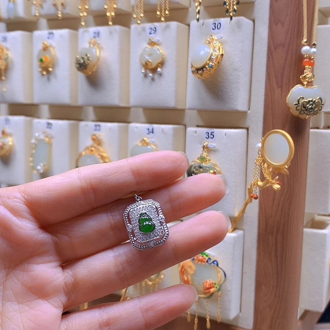 和田玉银S925镶嵌颈饰