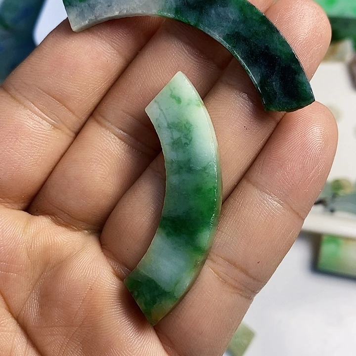文***儿翡翠散珠天然翡翠A货挂件