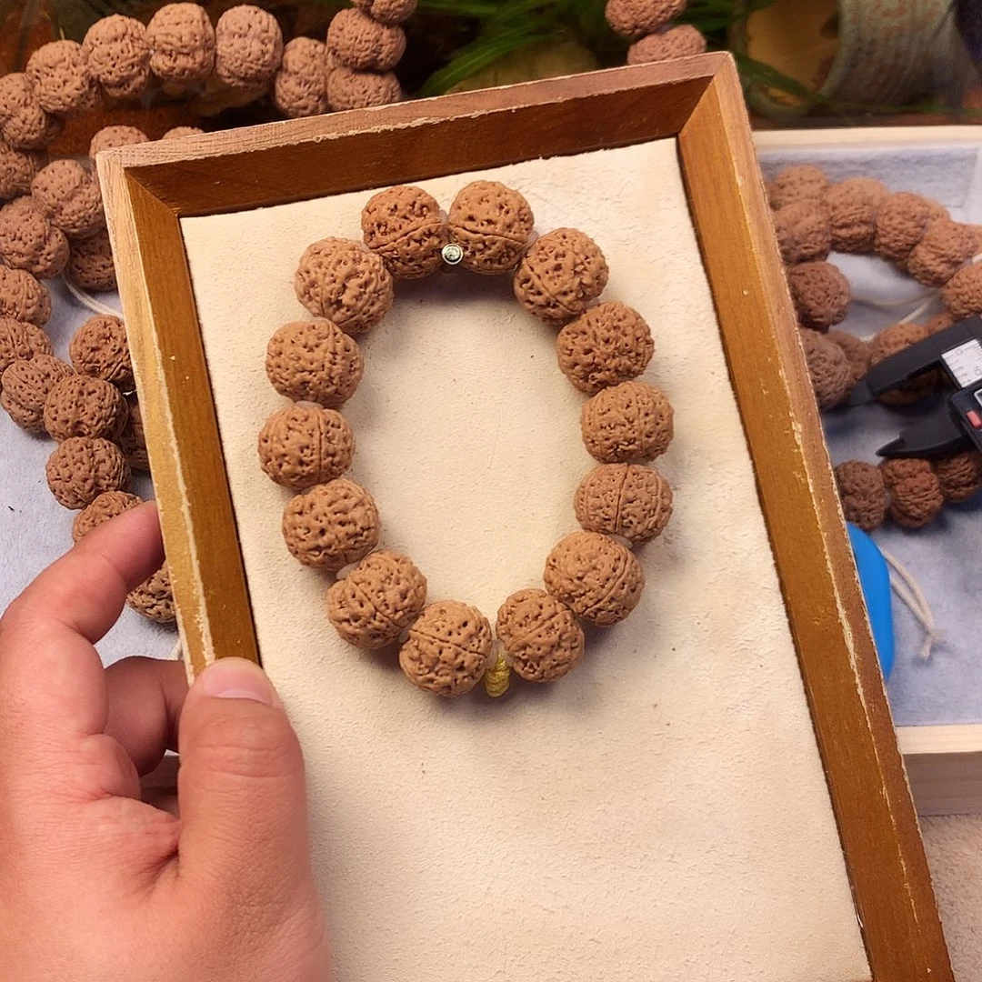 金刚菩提手串崔****y12。