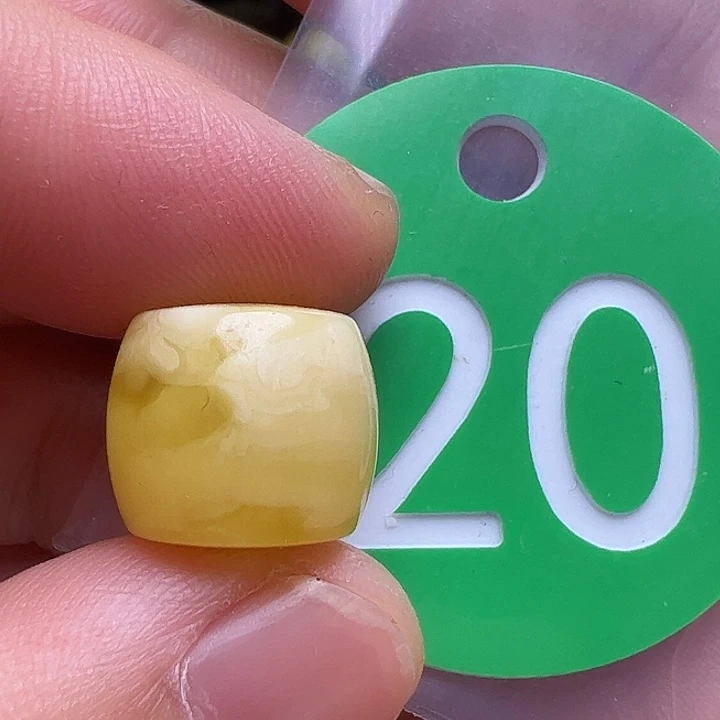 未镶嵌蜜蜡裸石花粉12.6m m