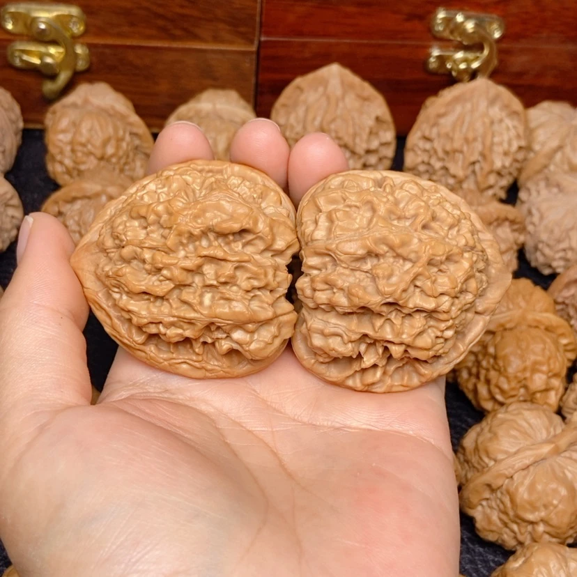 【闪购商品】文玩核桃吊坠聆**光官帽50