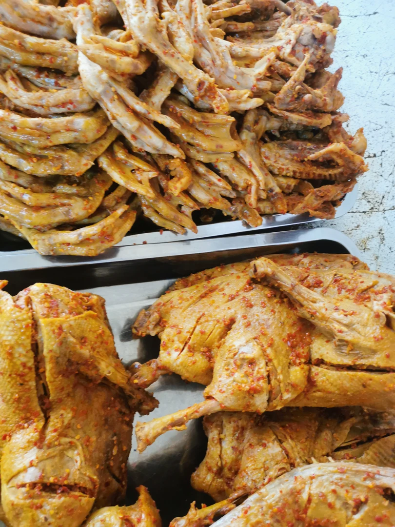 代销农村纯手工制作熏鸭 熏鹅 卤熏肉  腊肉  散装称重