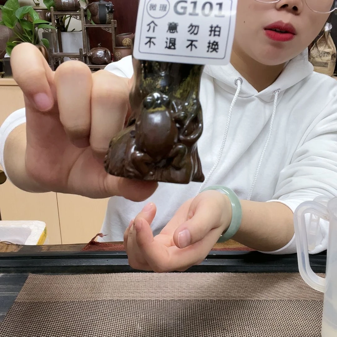 壶101老韩坭兴陶 瑕疵盖置