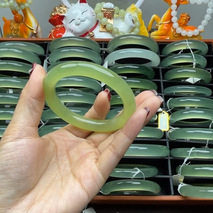 岫玉未镶嵌手镯岫玉
