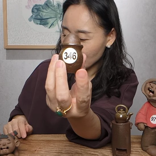 汪***萌不规则粗砂羲媧娃系列作品腌菜缸