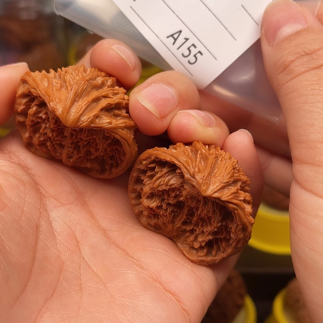 怯***文玩核桃吊坠蛇头南江石