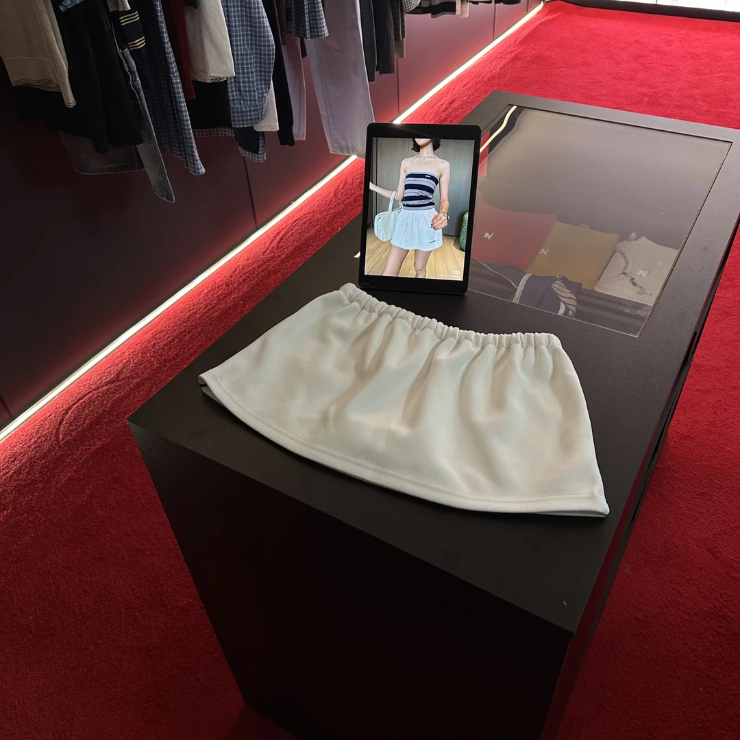 B026【M家】高版本25N夏季新款简约运动风字母刺绣短款半身裙