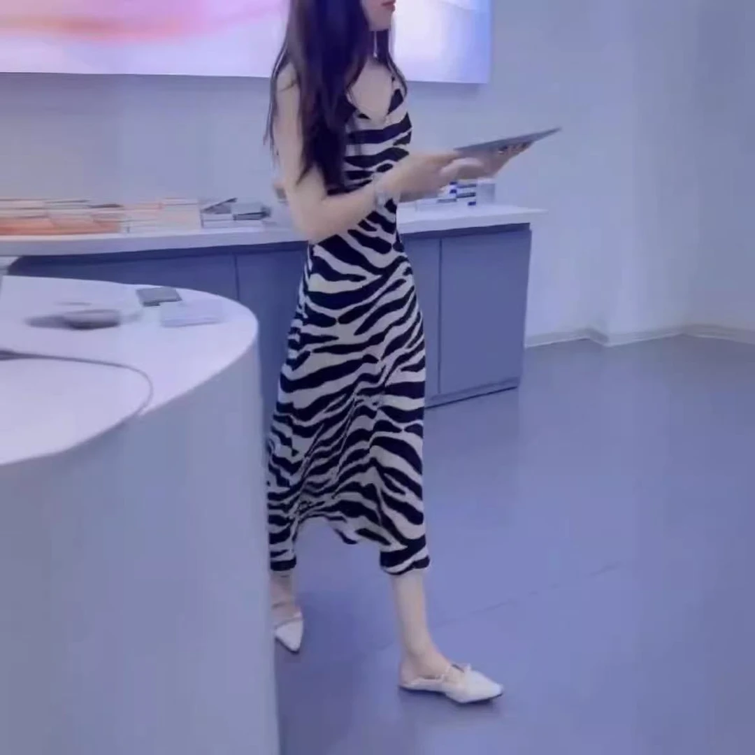 夏季新款吊带连衣裙修身显瘦中长款裙