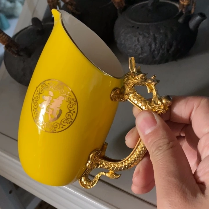 陶瓷艺术品及艺术壶