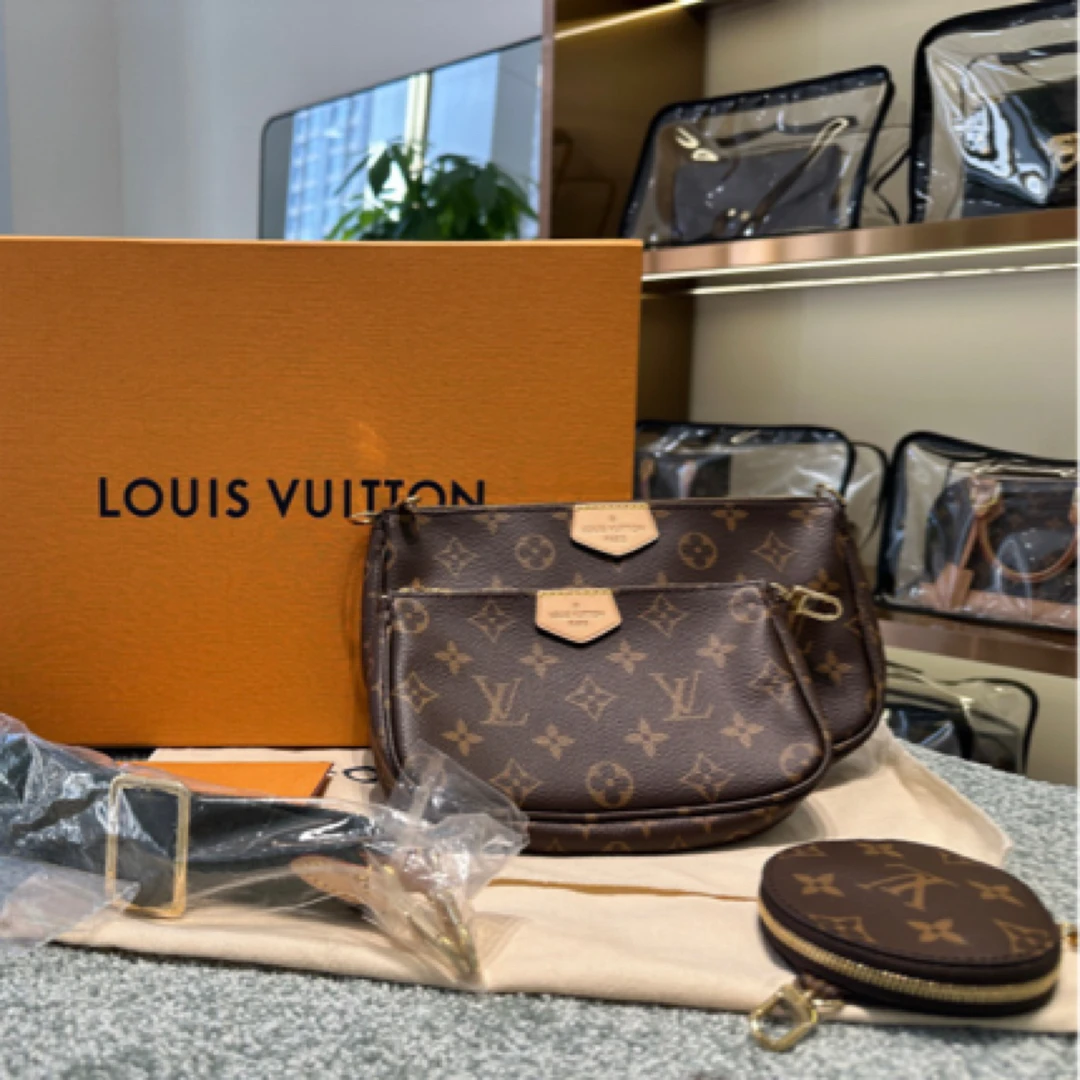 99新 LouisVuitton/路易威登 老花五合一 绿肩带芯片款现货