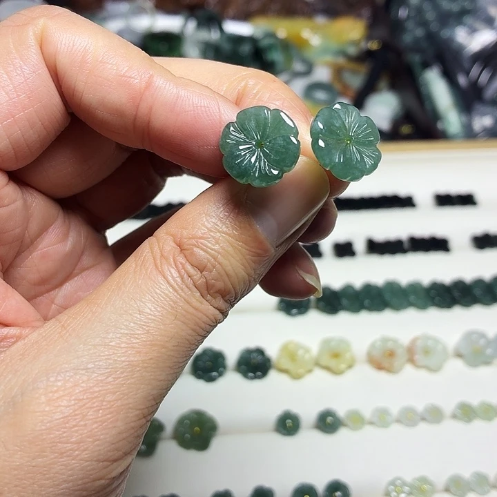 翡翠未镶嵌手链耳钉