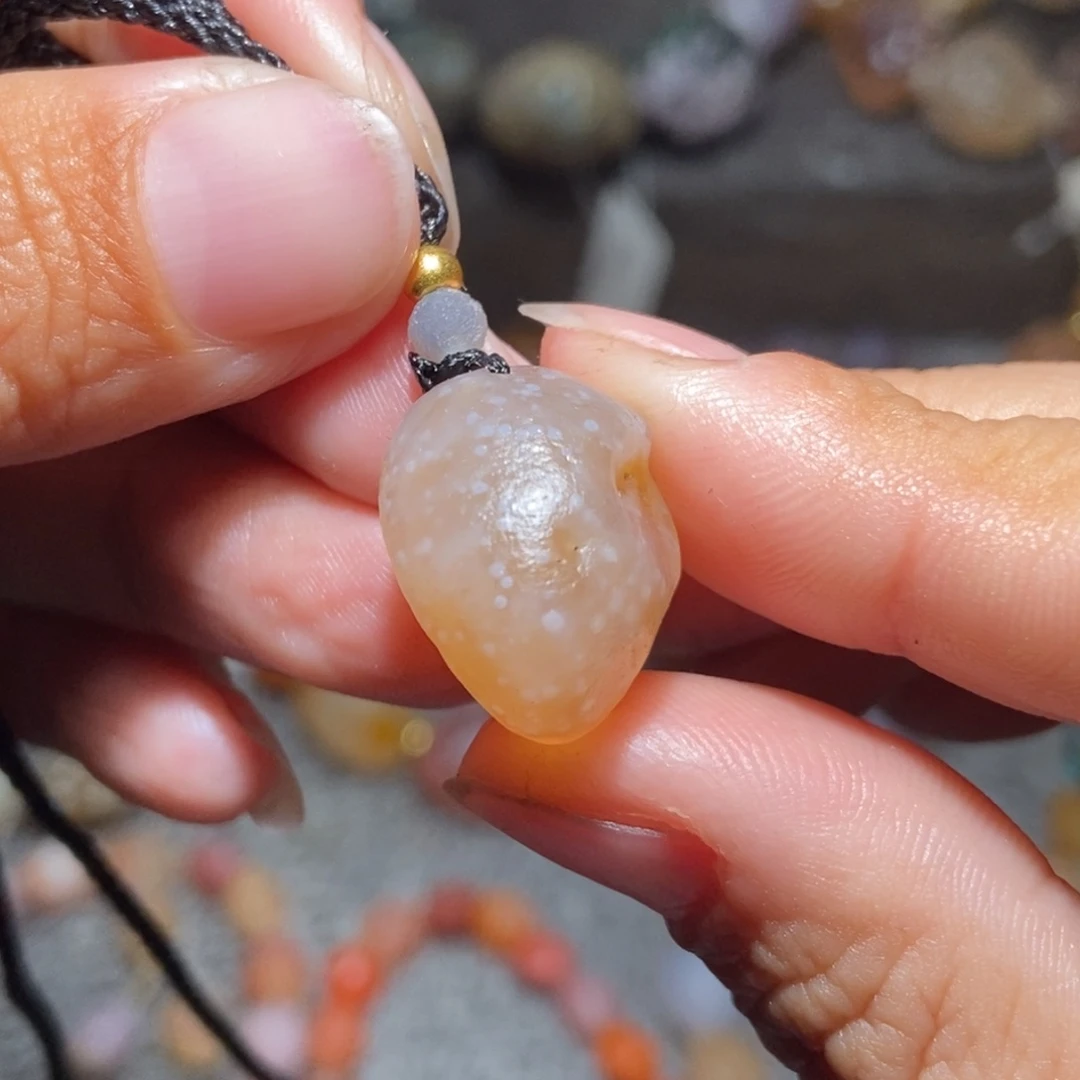 未镶嵌玛瑙/玉髓珠宝半成品